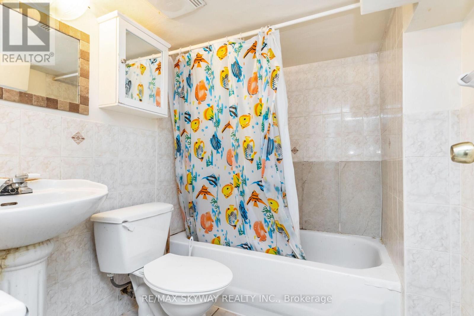 144 Archdekin Drive, Brampton, Ontario  L6V 1Y7 - Photo 43 - W12213460