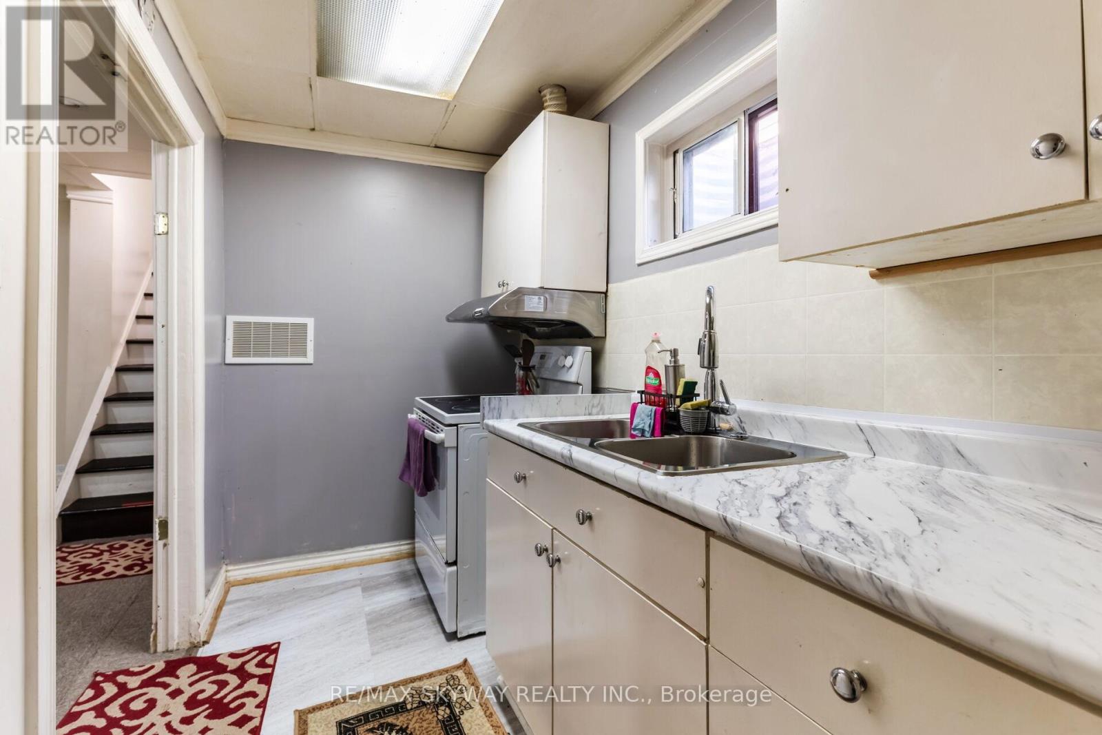 144 Archdekin Drive, Brampton, Ontario  L6V 1Y7 - Photo 45 - W12213460