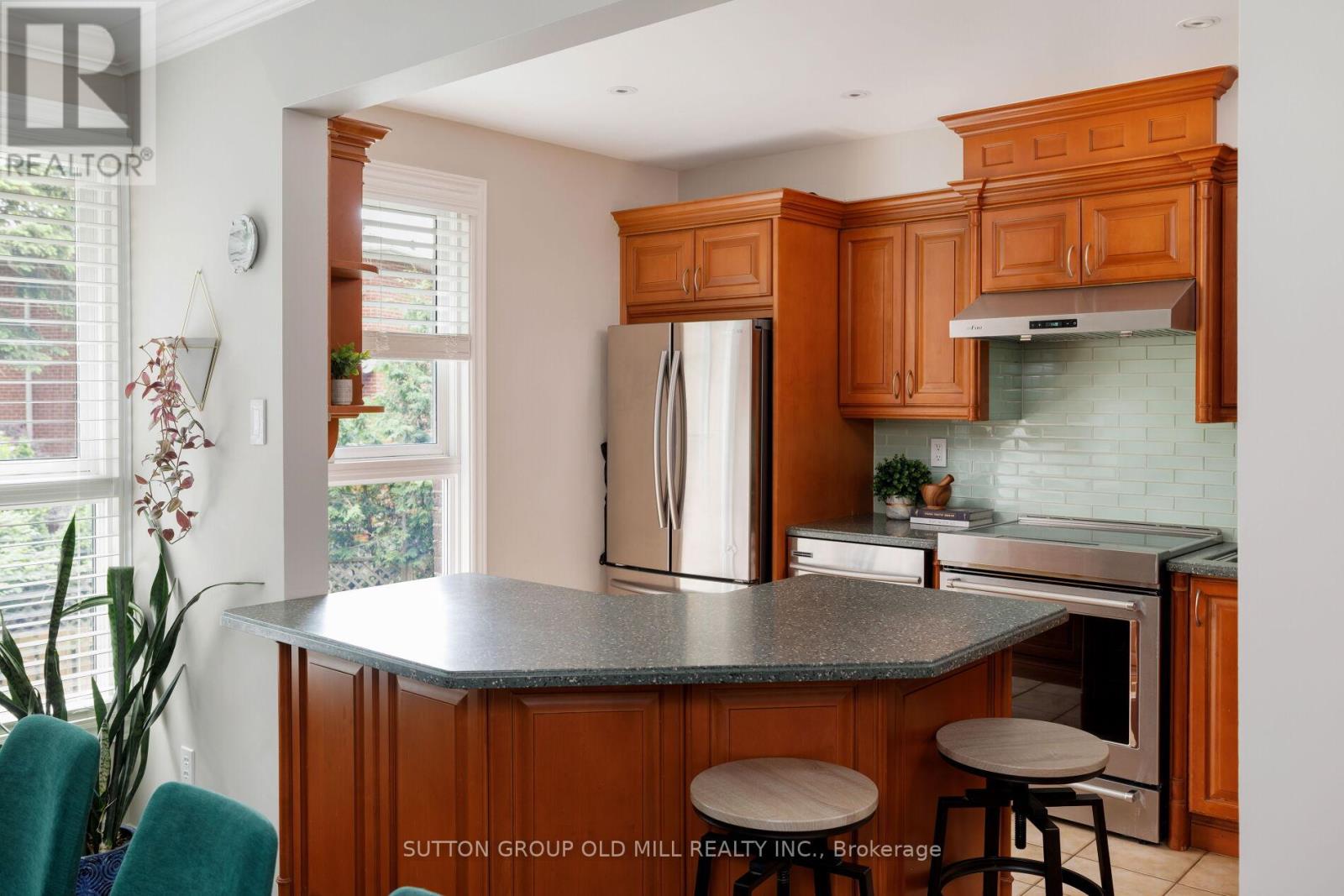 63 - 617 Rathburn Road, Toronto, Ontario  M9C 3T5 - Photo 13 - W12213500