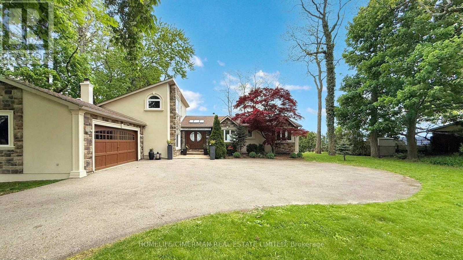 3346 Lakeshore Road W, Oakville, Ontario  L6L 6S6 - Photo 1 - W12213506