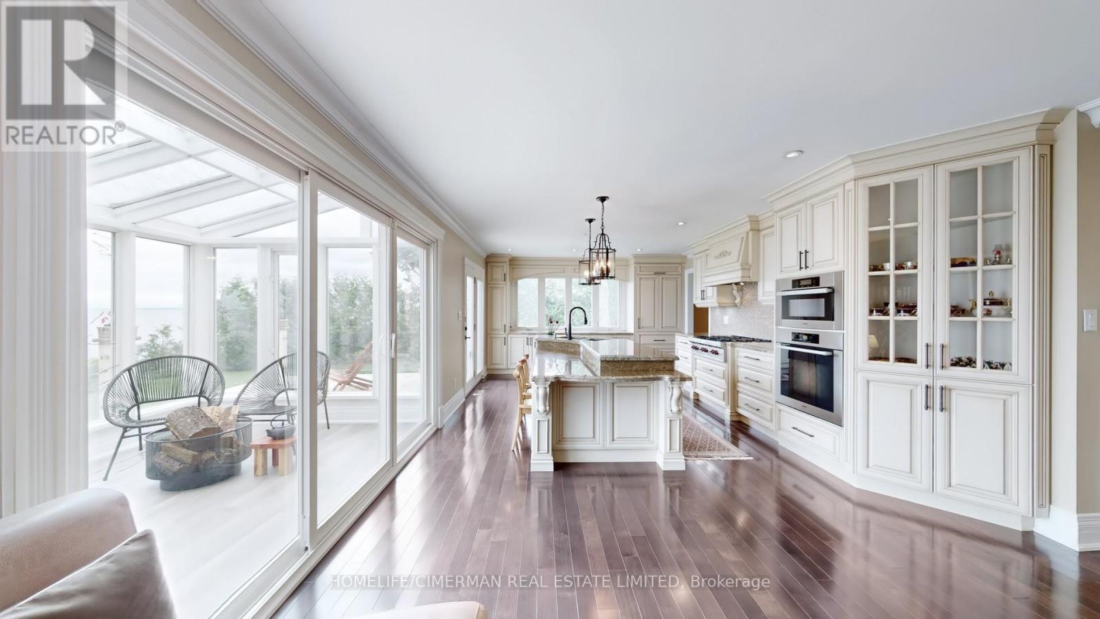 3346 Lakeshore Road W, Oakville, Ontario  L6L 6S6 - Photo 16 - W12213506