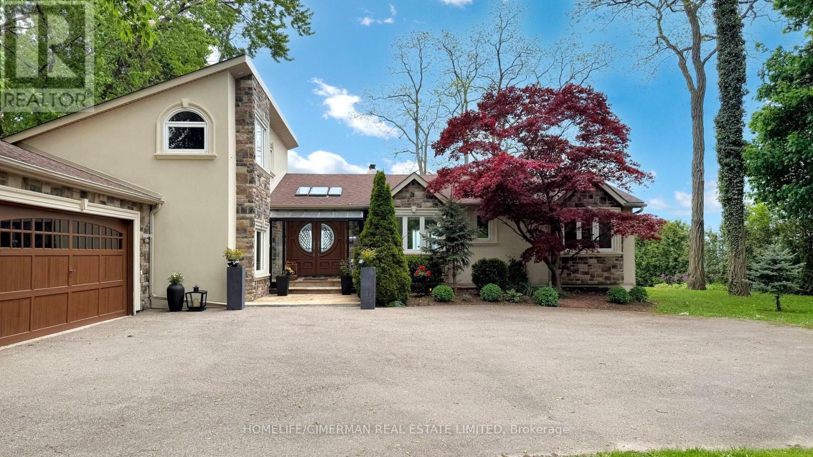 3346 Lakeshore Road W, Oakville, Ontario  L6L 6S6 - Photo 2 - W12213506