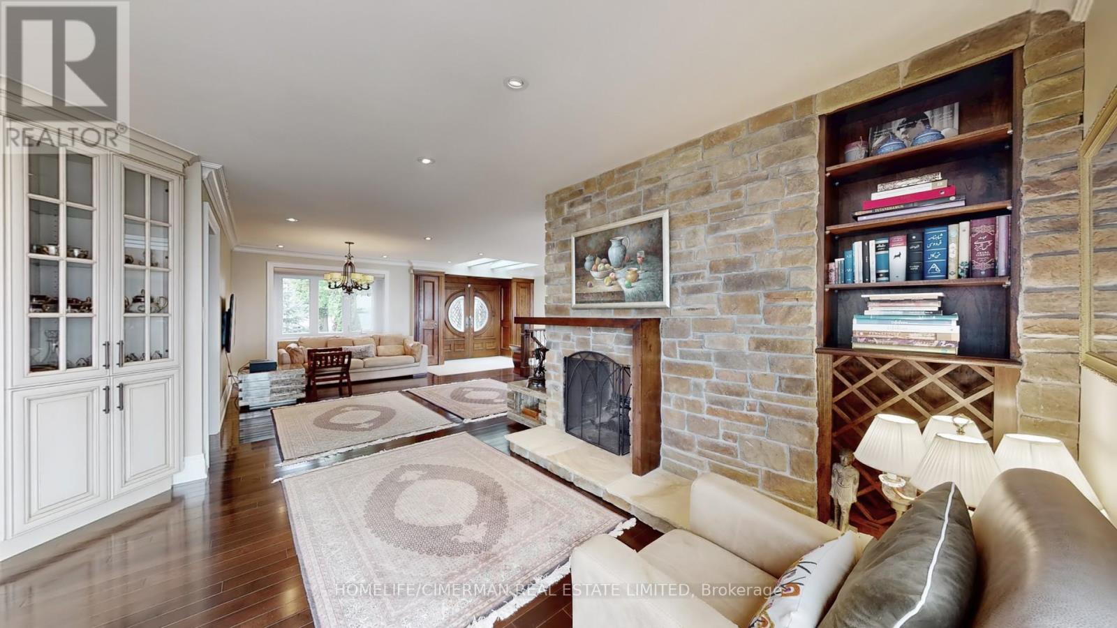3346 Lakeshore Road W, Oakville, Ontario  L6L 6S6 - Photo 22 - W12213506