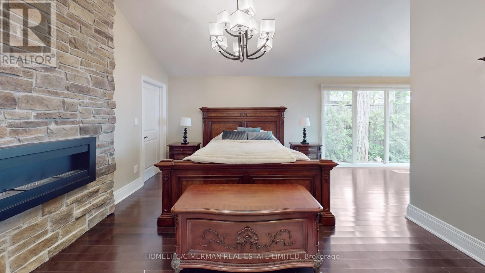 3346 Lakeshore Road W, Oakville, Ontario  L6L 6S6 - Photo 34 - W12213506