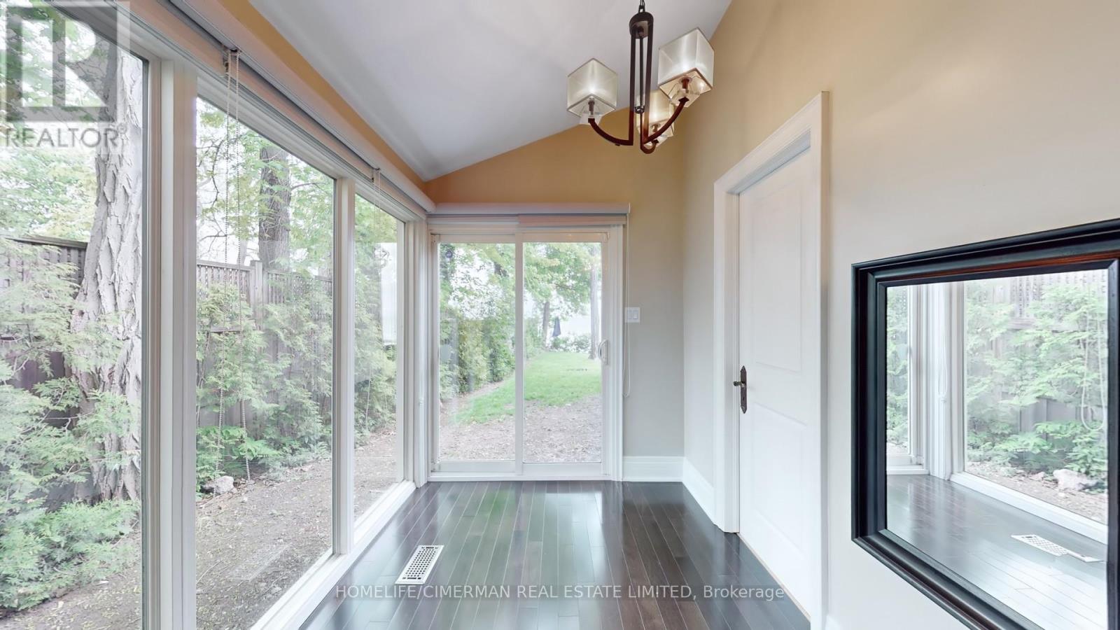 3346 Lakeshore Road W, Oakville, Ontario  L6L 6S6 - Photo 36 - W12213506