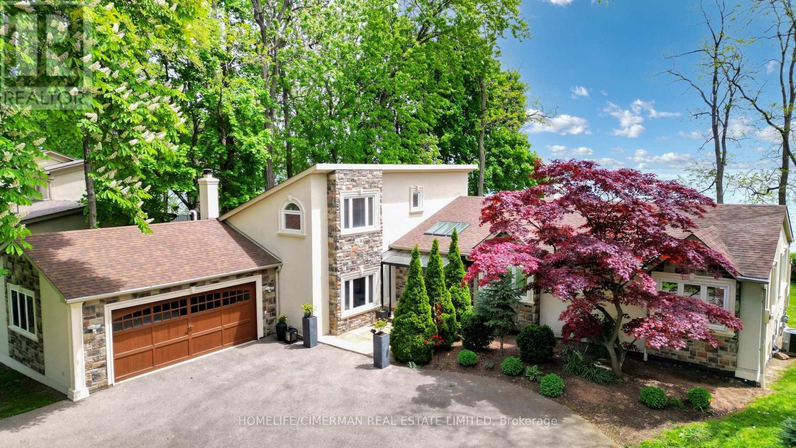 3346 Lakeshore Road W, Oakville, Ontario  L6L 6S6 - Photo 4 - W12213506