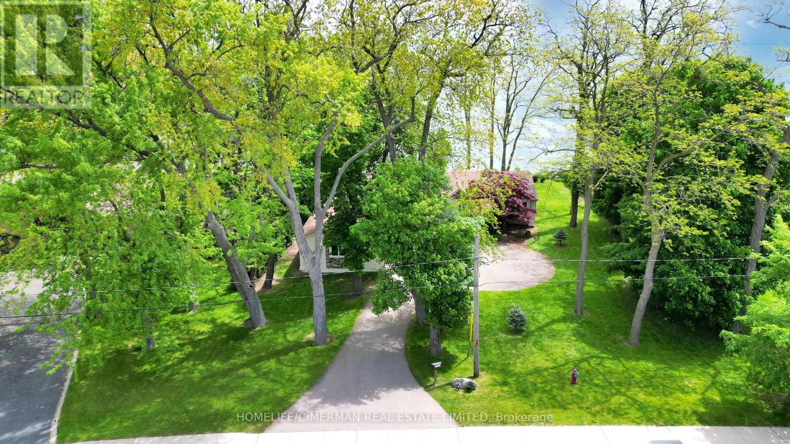 3346 Lakeshore Road W, Oakville, Ontario  L6L 6S6 - Photo 6 - W12213506
