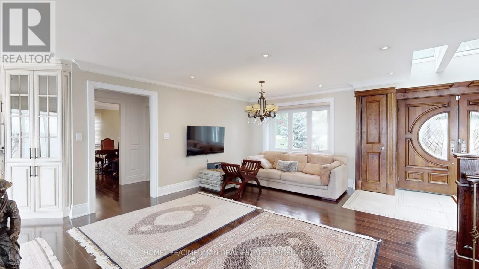 3346 Lakeshore Road W, Oakville, Ontario  L6L 6S6 - Photo 9 - W12213506