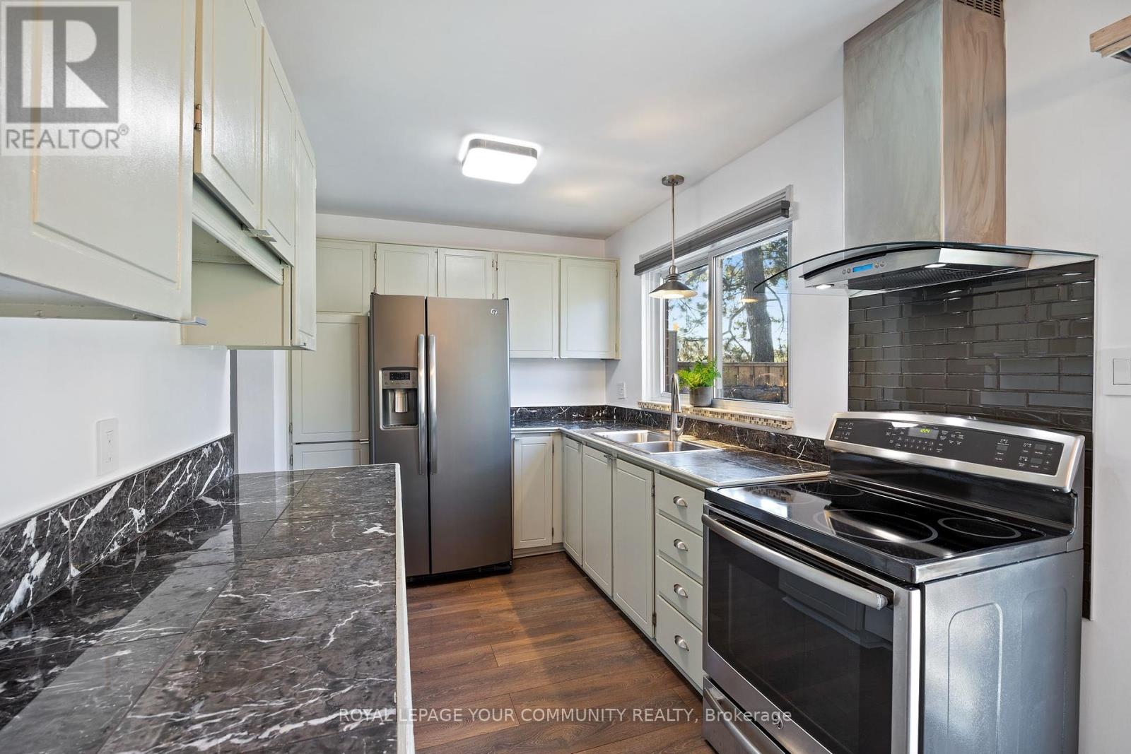 39 - 1020 Central Park Drive, Brampton, Ontario  L6S 3J5 - Photo 11 - W12213712