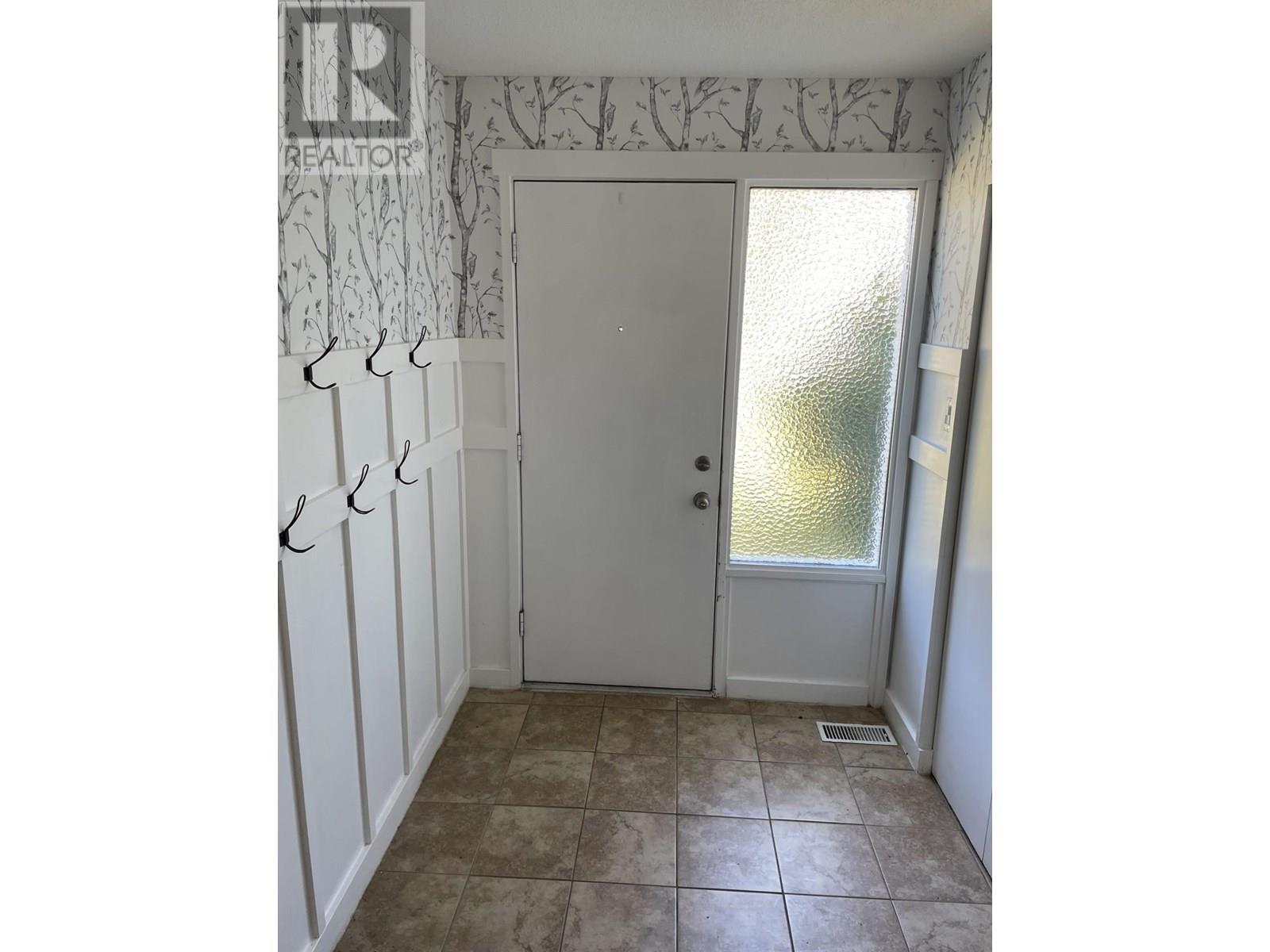 2 4809 Halliwell Avenue, Terrace, British Columbia  V8G 2J5 - Photo 2 - R3014387