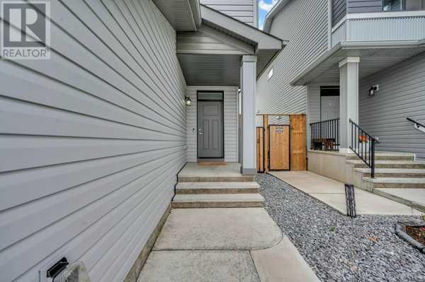 844 Seton Circle Se, Calgary, Alberta  T3M 3B5 - Photo 3 - A2221243