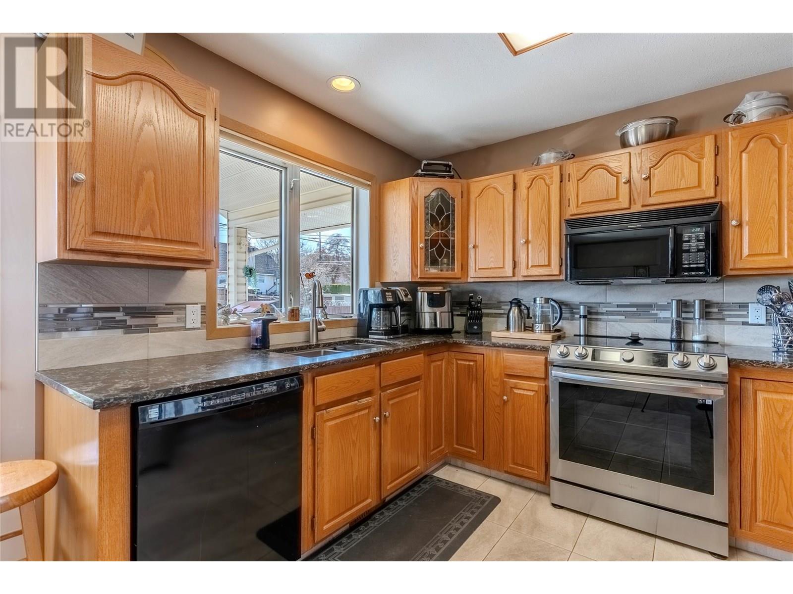 921 Columbia Street, Kamloops, British Columbia  V2C 2V8 - Photo 8 - 10342338