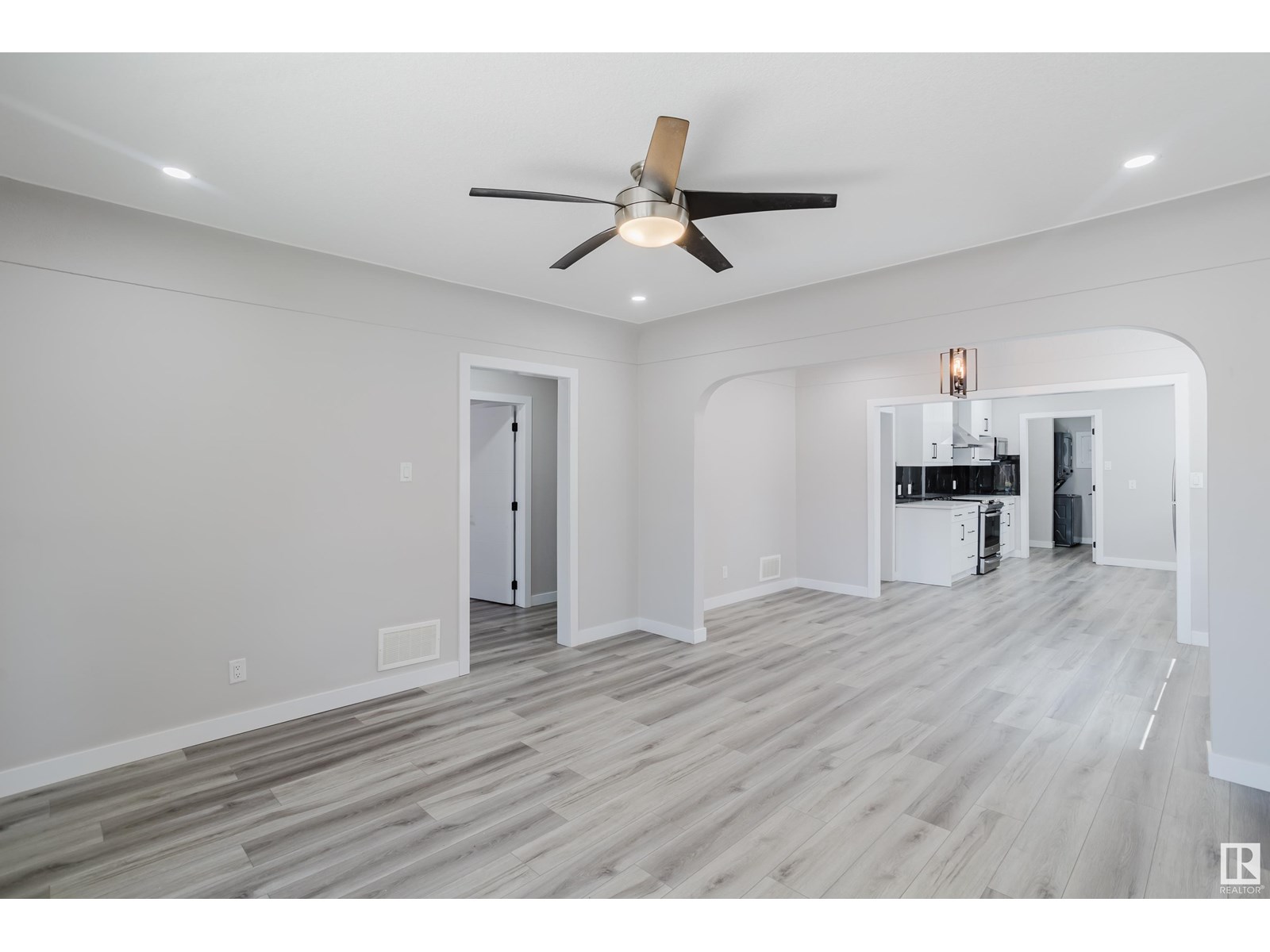 10505 76 St Nw, Edmonton, Alberta  T6A 3B2 - Photo 14 - E4441757