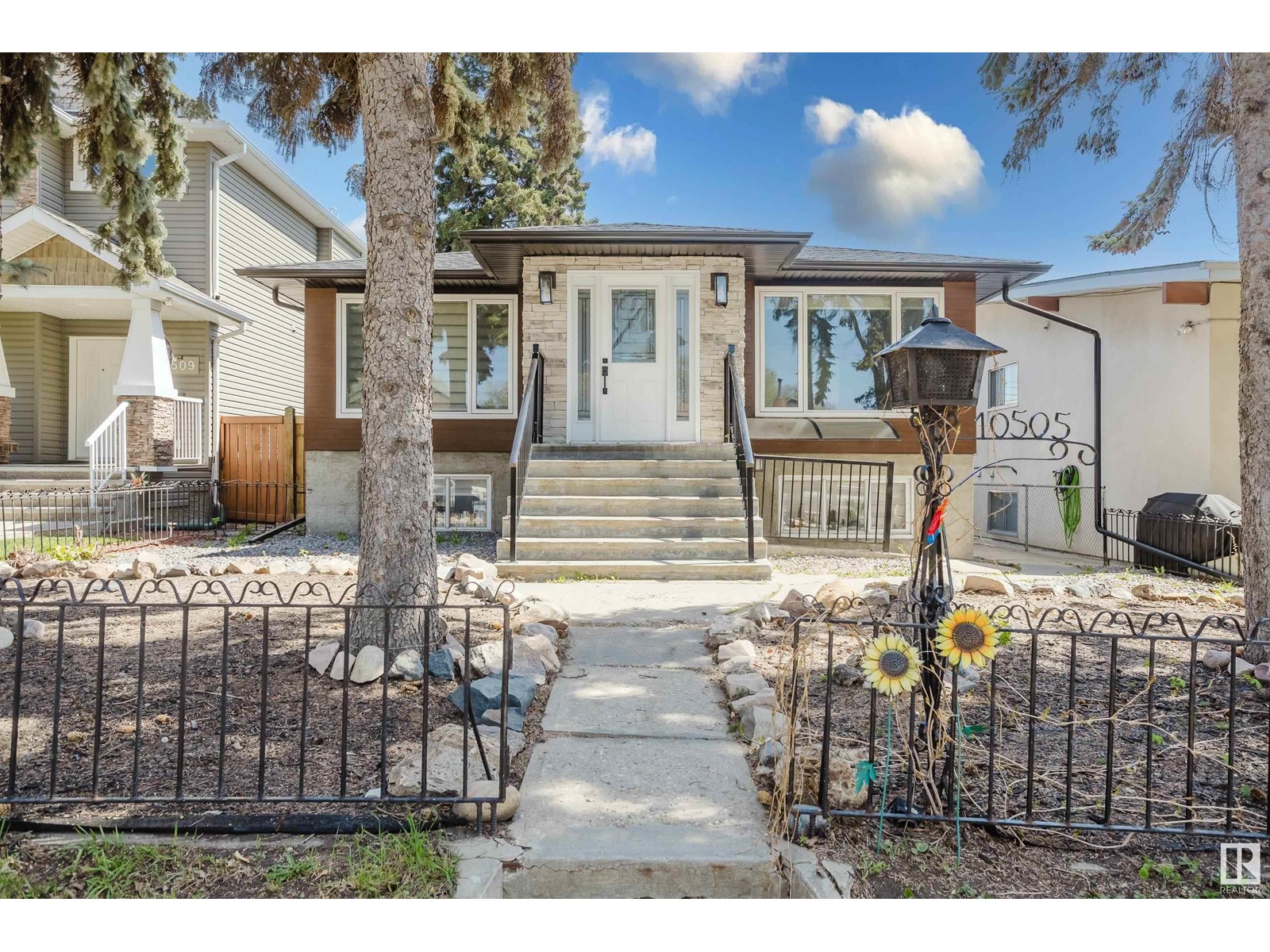 10505 76 St Nw, Edmonton, Alberta  T6A 3B2 - Photo 4 - E4441757