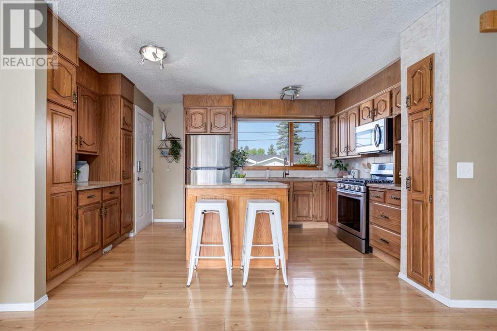 1272 Penedo Crescent Se, Calgary, Alberta  T2A 3N6 - Photo 11 - A2228635