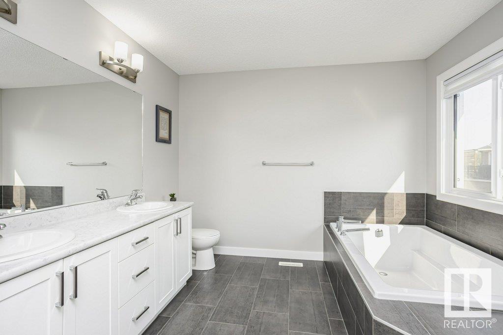 20104 18 Av Nw, Edmonton, Alberta  T6J 4T9 - Photo 25 - E4441759