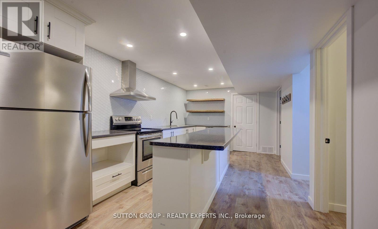 Bsmnt - 18 Jay Court, Kitchener, Ontario  N2E 1P8 - Photo 8 - X12213334