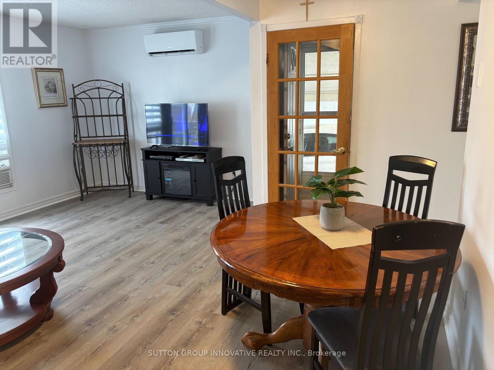 657 Upper Wentworth Street, Hamilton (Burkholme), Ontario  L9A 4V4 - Photo 13 - X12213343