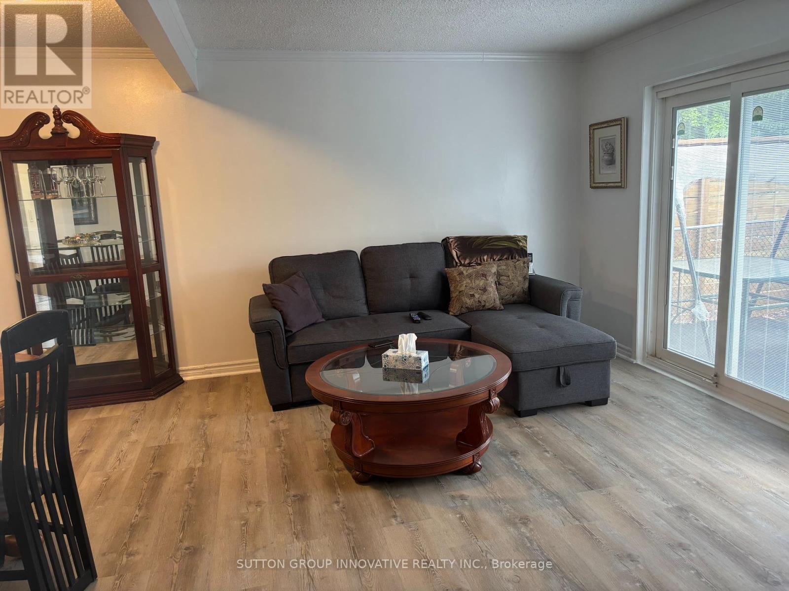 657 Upper Wentworth Street, Hamilton (Burkholme), Ontario  L9A 4V4 - Photo 16 - X12213343