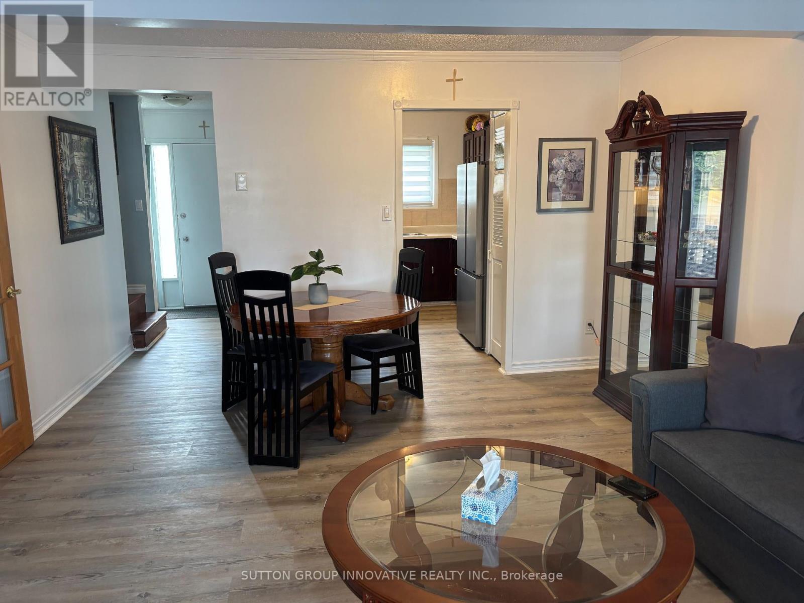 657 Upper Wentworth Street, Hamilton (Burkholme), Ontario  L9A 4V4 - Photo 20 - X12213343