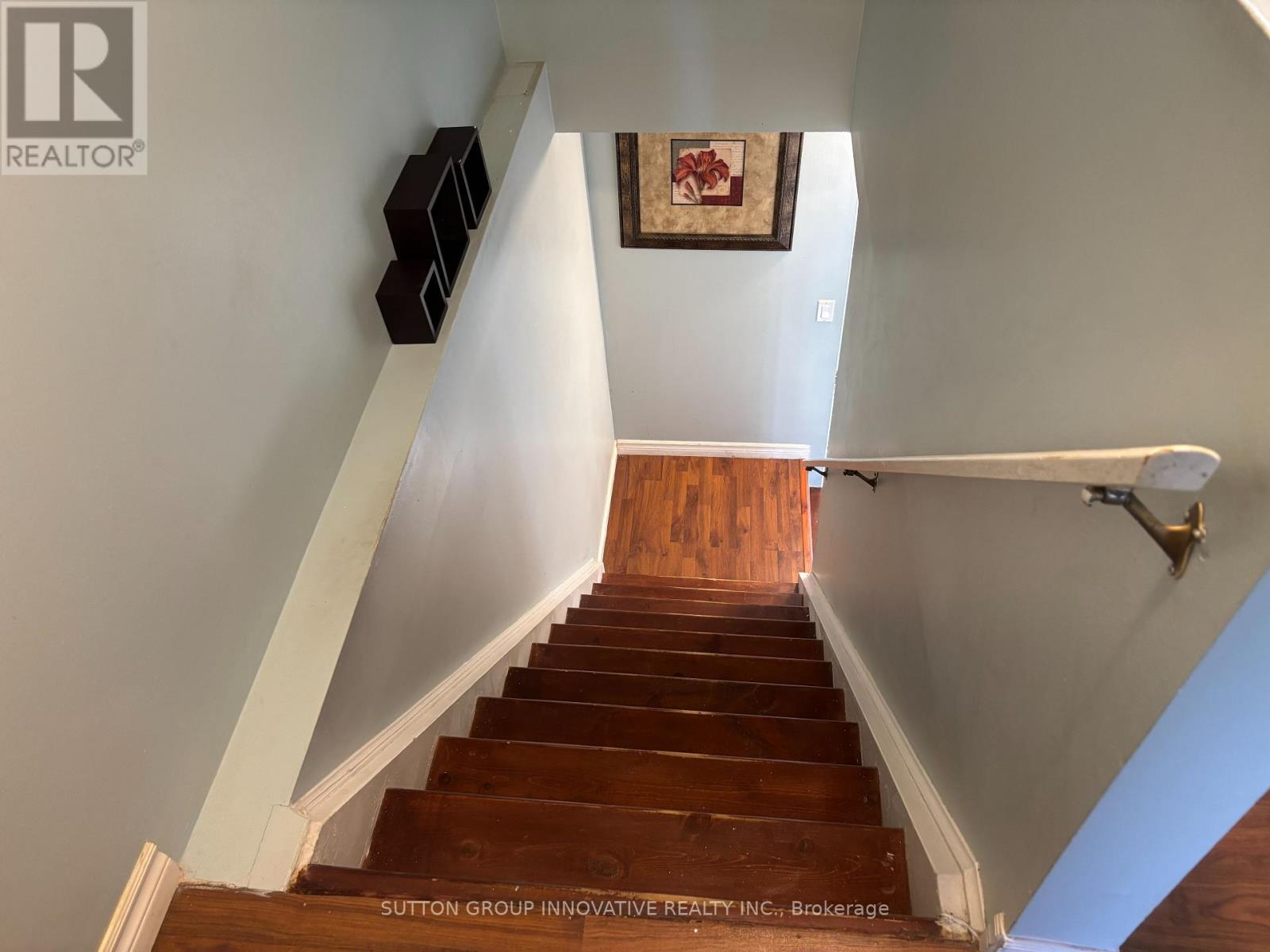 657 Upper Wentworth Street, Hamilton (Burkholme), Ontario  L9A 4V4 - Photo 35 - X12213343