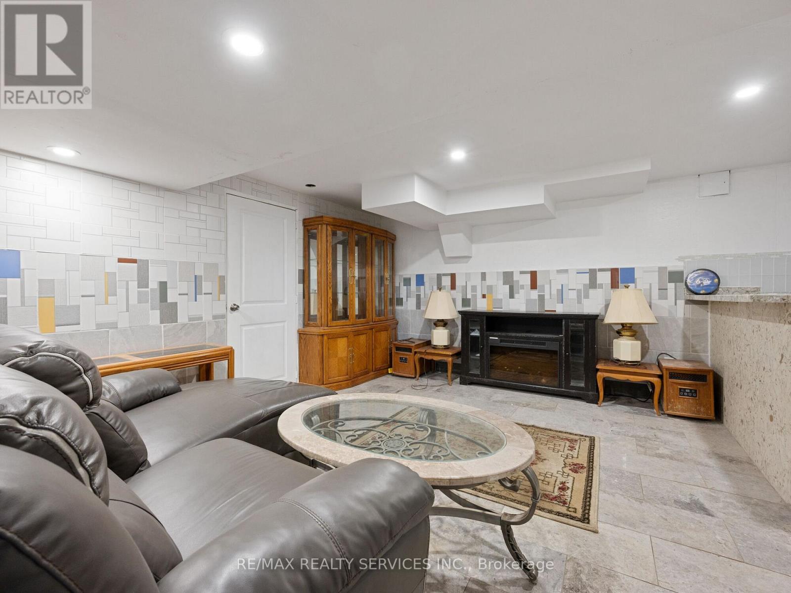 183 Mcguire Beach Road, Kawartha Lakes, Ontario  K0M 2B0 - Photo 29 - X12213379