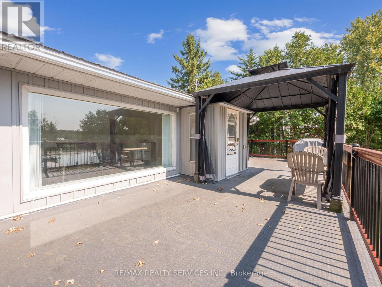 183 Mcguire Beach Road, Kawartha Lakes, Ontario  K0M 2B0 - Photo 33 - X12213379
