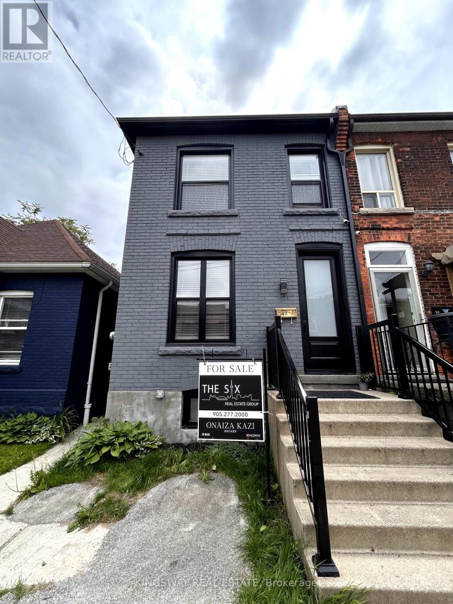 42 MADISON AVENUE, Hamilton, Ontario