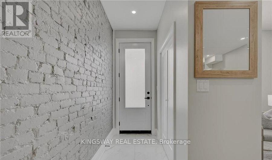 42 Madison Avenue, Hamilton, Ontario  L8L 5Y4 - Photo 4 - X12213509