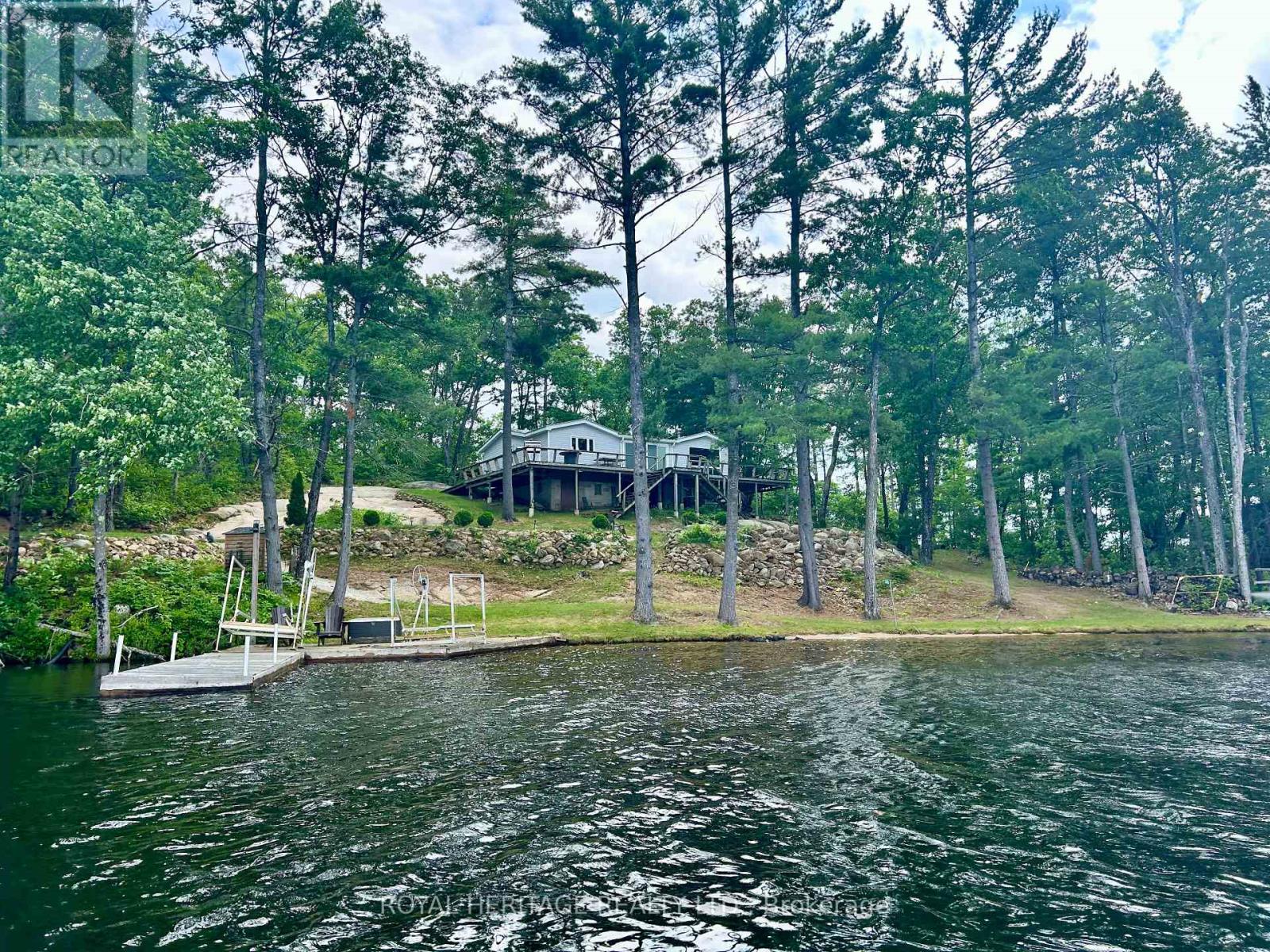385 Island 38, Havelock-Belmont-Methuen, Ontario  K0L 2H0 - Photo 28 - X12213531
