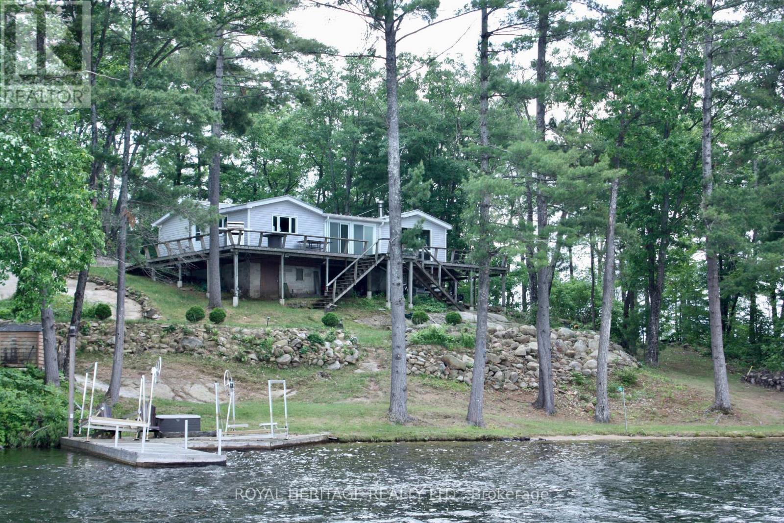 385 Island 38, Havelock-Belmont-Methuen, Ontario  K0L 2H0 - Photo 30 - X12213531
