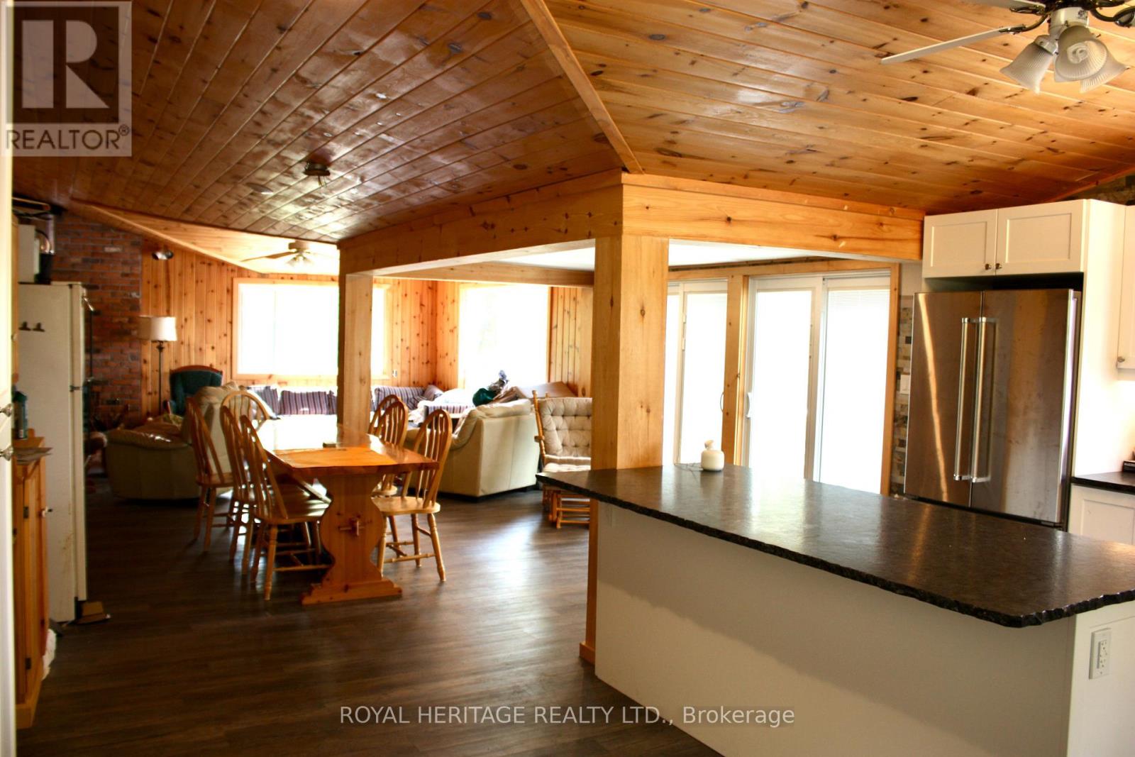 385 Island 38, Havelock-Belmont-Methuen, Ontario  K0L 2H0 - Photo 6 - X12213531
