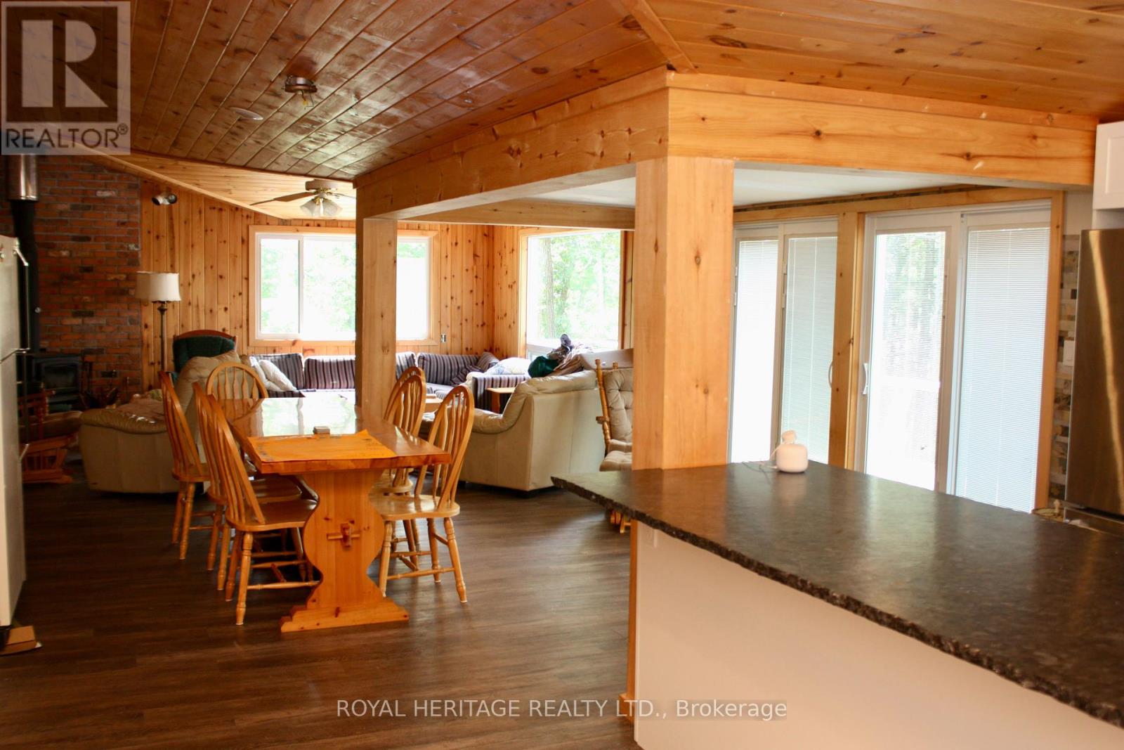 385 Island 38, Havelock-Belmont-Methuen, Ontario  K0L 2H0 - Photo 8 - X12213531