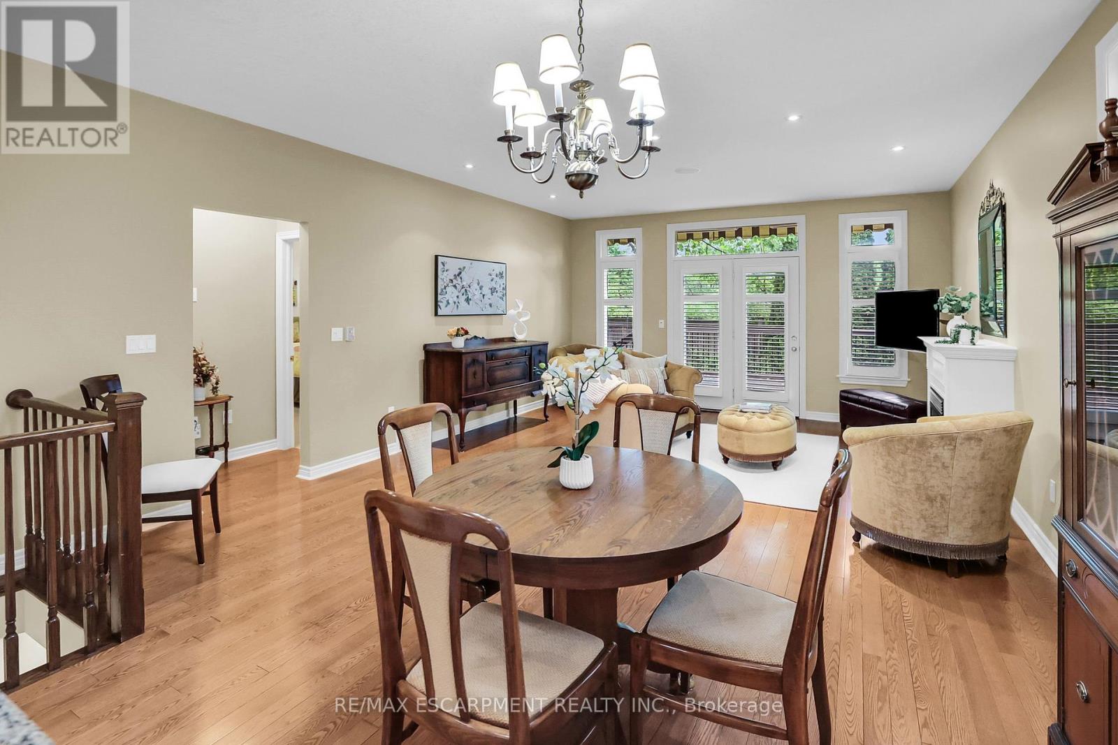 4 - 8 Muscat Drive, Grimsby (Grimsby East), Ontario  L3M 5S7 - Photo 7 - X12213542