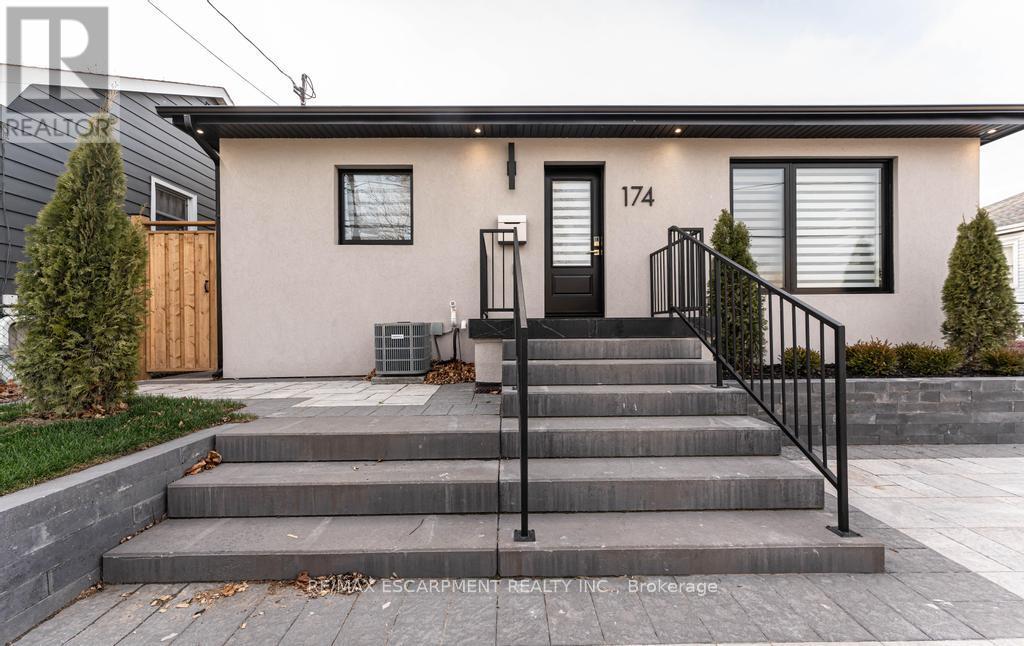 174 Roxborough Avenue, Hamilton, Ontario  L8E 1S5 - Photo 2 - X12213560