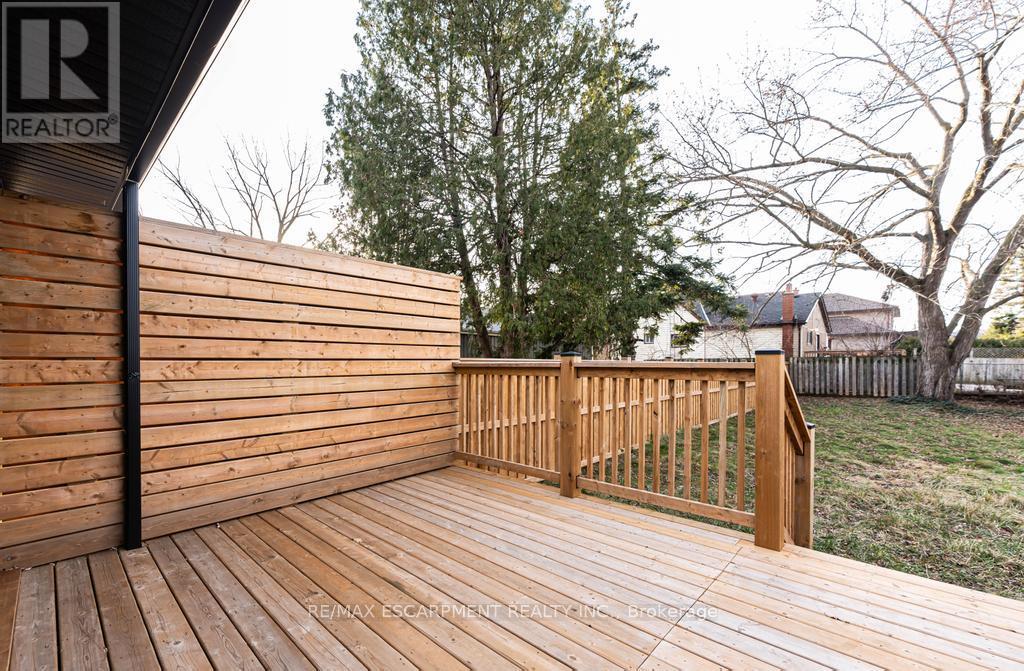 174 Roxborough Avenue, Hamilton, Ontario  L8E 1S5 - Photo 31 - X12213560