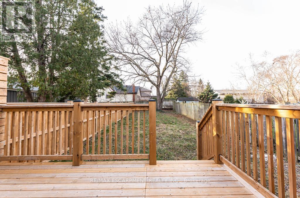 174 Roxborough Avenue, Hamilton, Ontario  L8E 1S5 - Photo 32 - X12213560