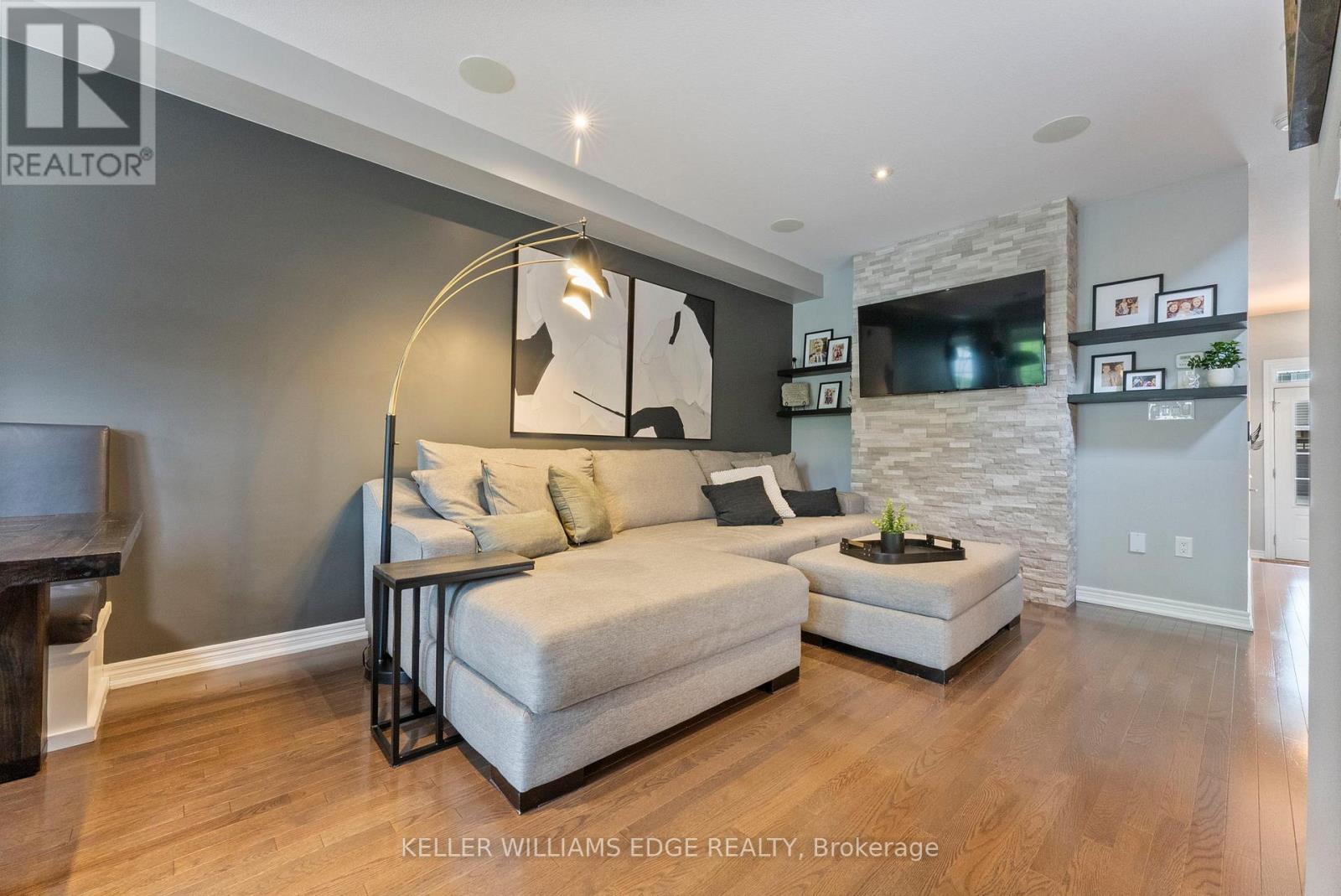 515 Winston Road, Grimsby, Ontario  L3M 0C8 - Photo 19 - X12213624