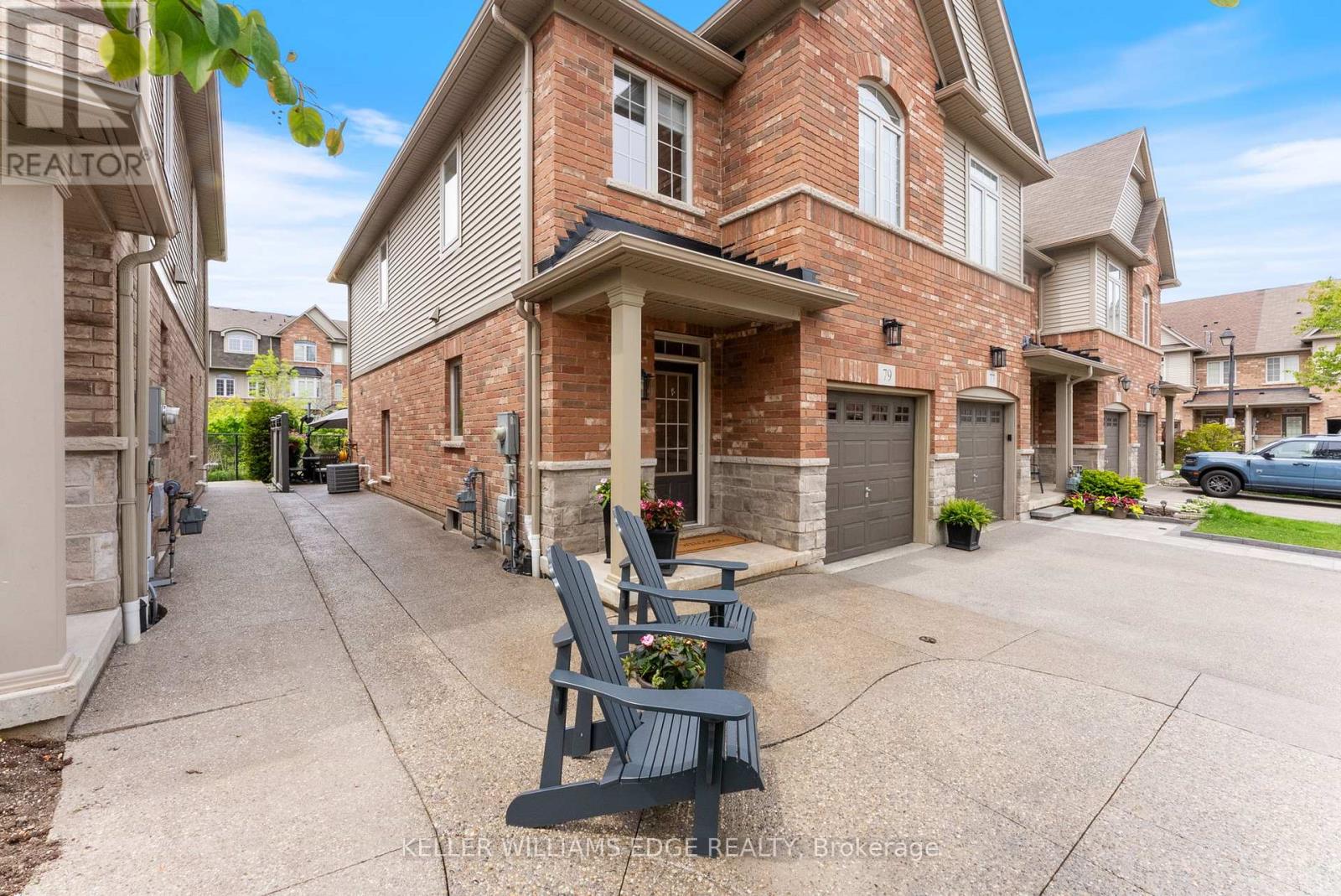 515 Winston Road, Grimsby, Ontario  L3M 0C8 - Photo 5 - X12213624