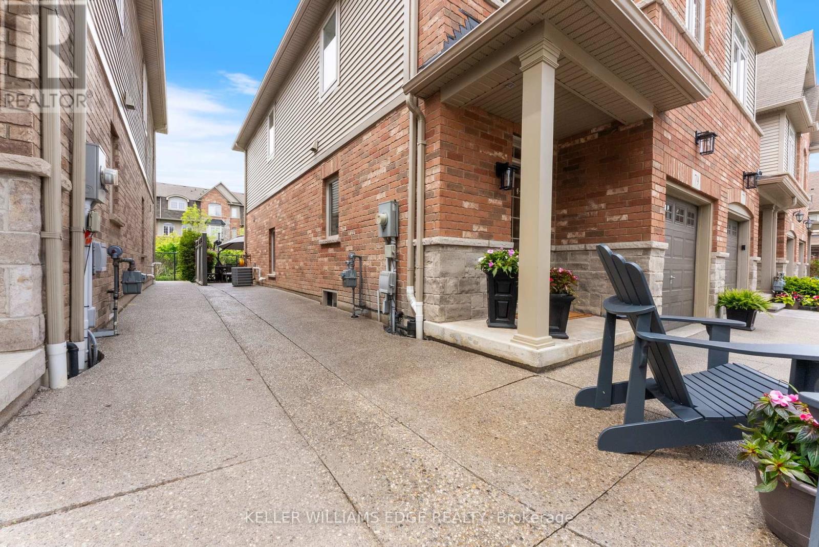 515 Winston Road, Grimsby, Ontario  L3M 0C8 - Photo 6 - X12213624