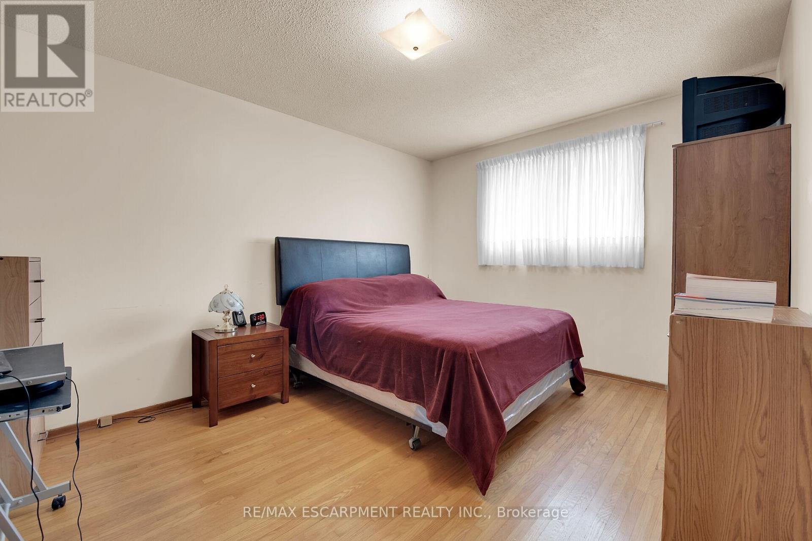 45 Juniper Drive, Hamilton, Ontario  L8E 4C7 - Photo 25 - X12213693