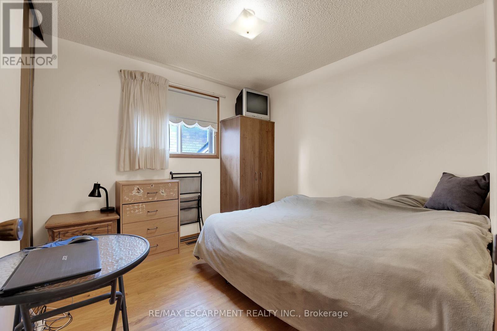 45 Juniper Drive, Hamilton, Ontario  L8E 4C7 - Photo 27 - X12213693