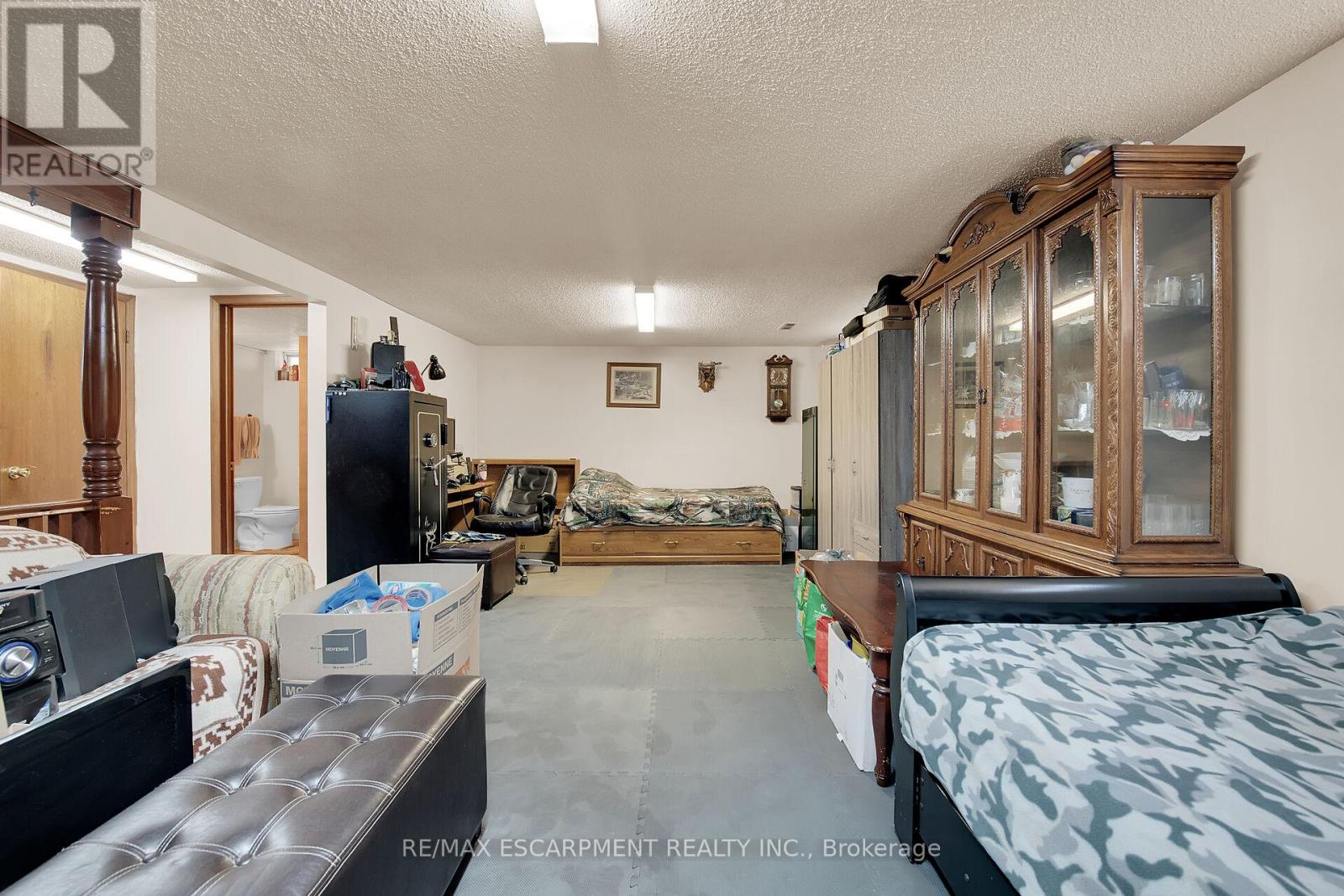 45 Juniper Drive, Hamilton, Ontario  L8E 4C7 - Photo 31 - X12213693