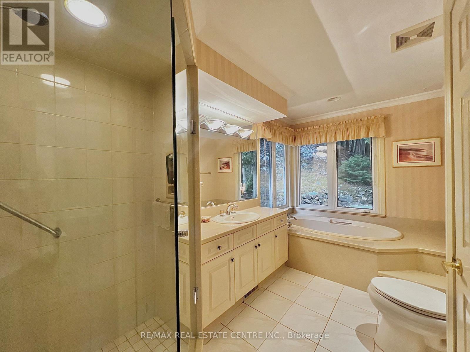 677303 Centre Road, Mulmur, Ontario  L9V 0E5 - Photo 23 - X12213702