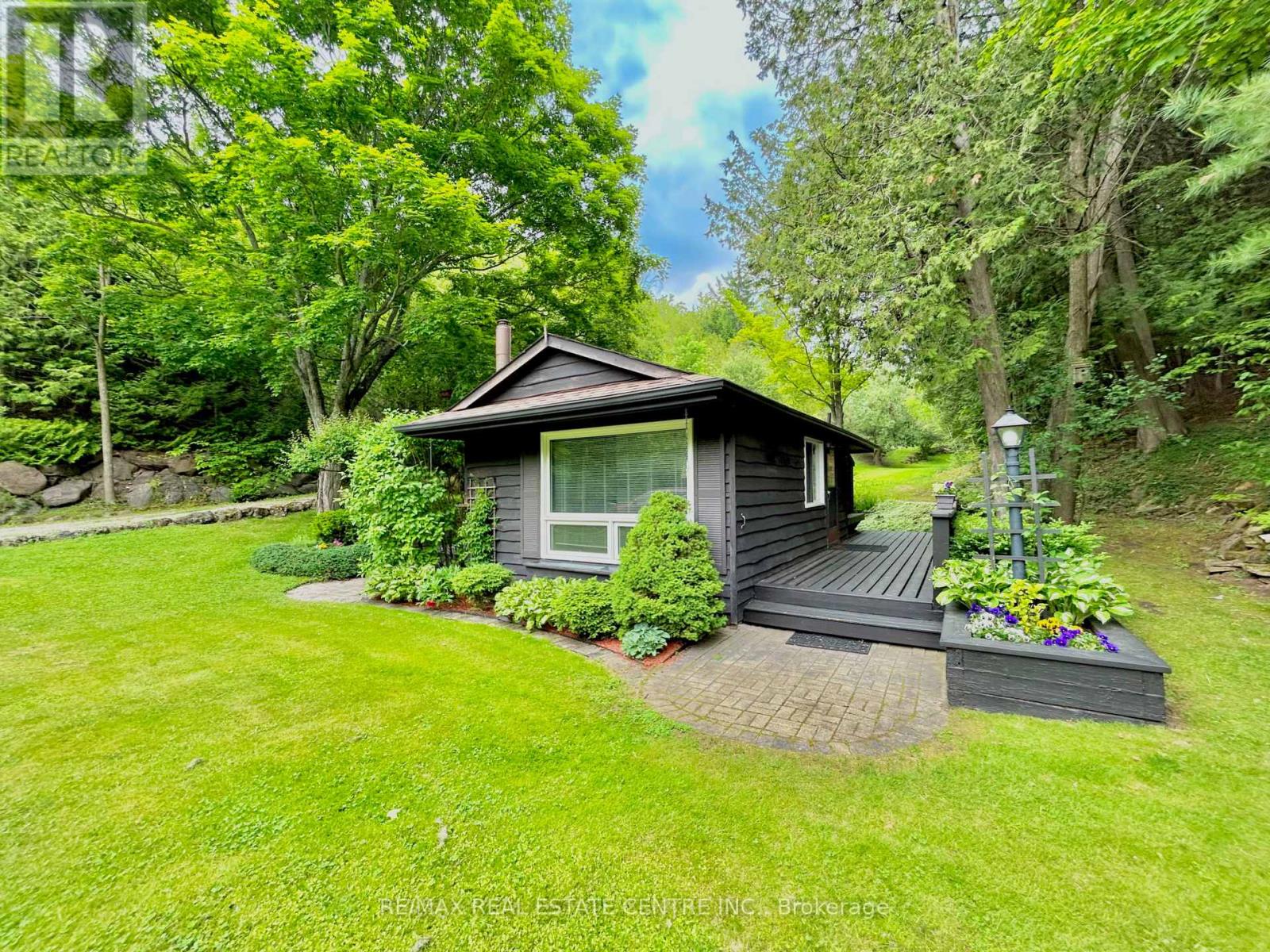 677303 Centre Road, Mulmur, Ontario  L9V 0E5 - Photo 34 - X12213702