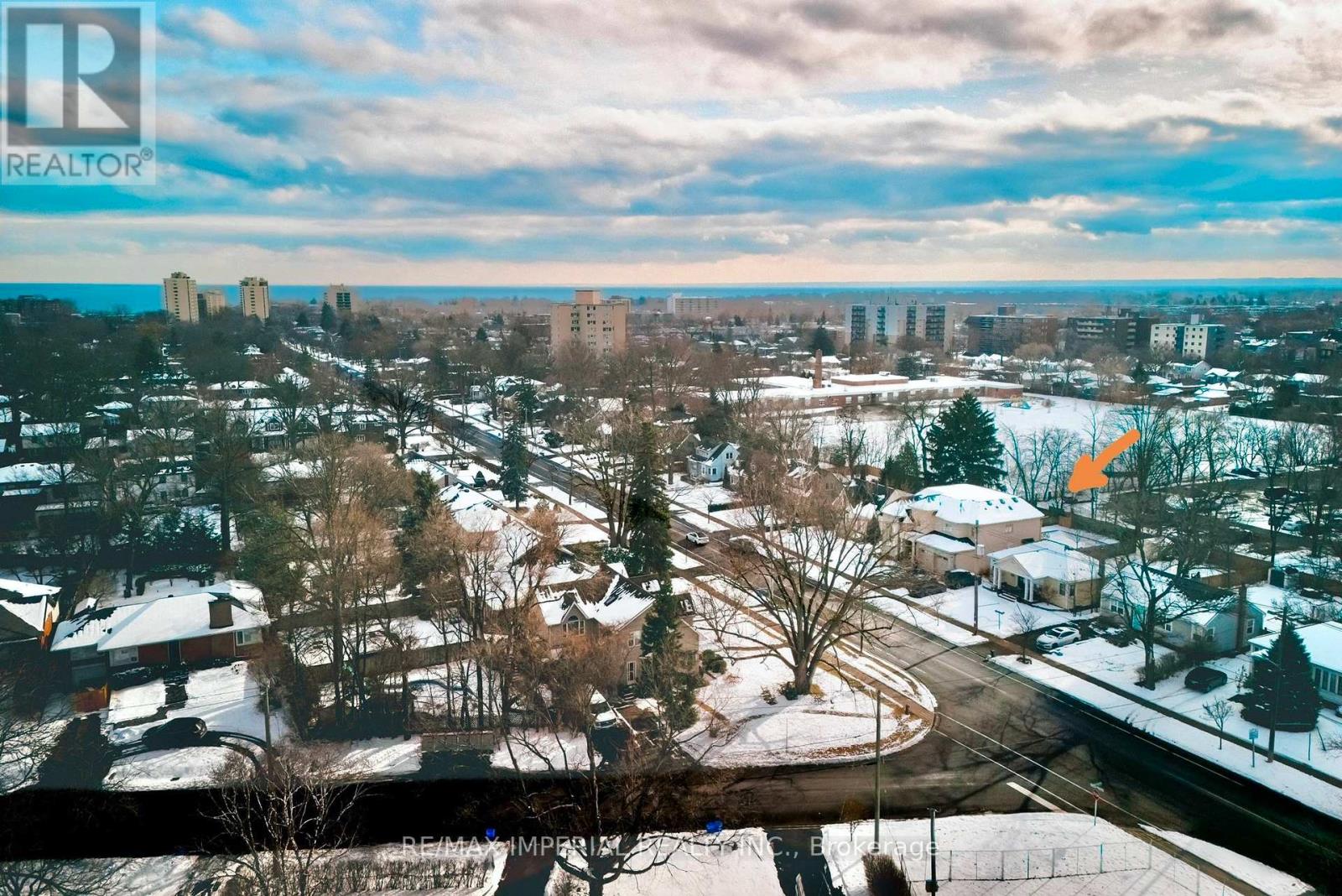 418 Queen Mary Drive Sw, Oakville, Ontario  L6K 3M1 - Photo 41 - W12158273