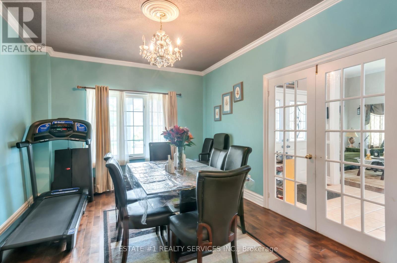 1 Harthill Court, Brampton, Ontario  L7A 2N9 - Photo 12 - W12186848