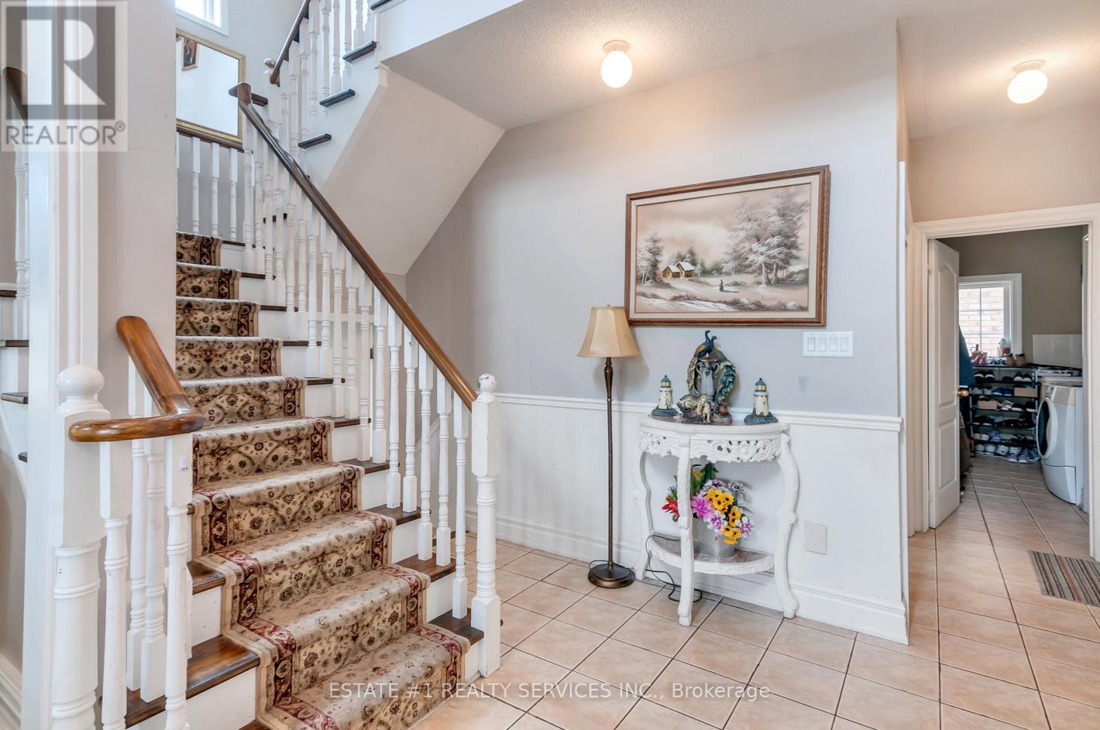 1 Harthill Court, Brampton, Ontario  L7A 2N9 - Photo 11 - W12186848
