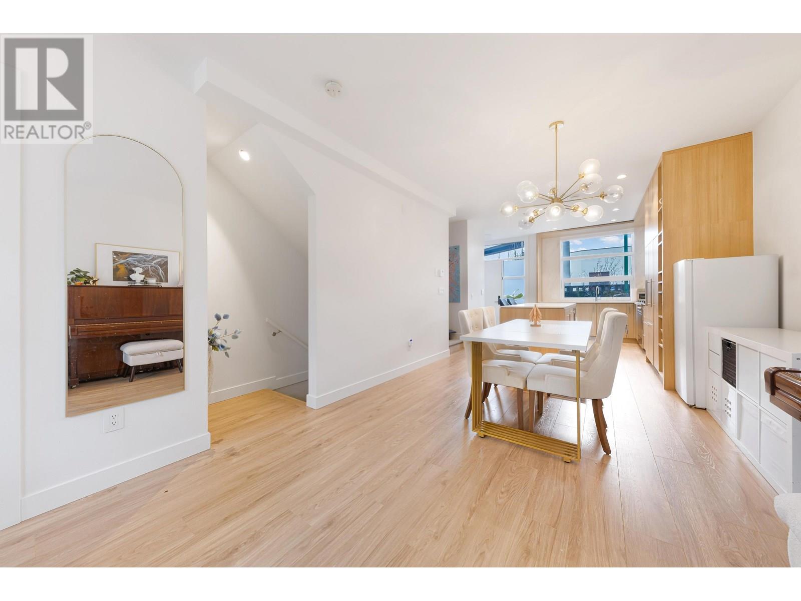 1204 6085 Irmin Street, Burnaby, British Columbia  V5J 0J7 - Photo 5 - R3014363