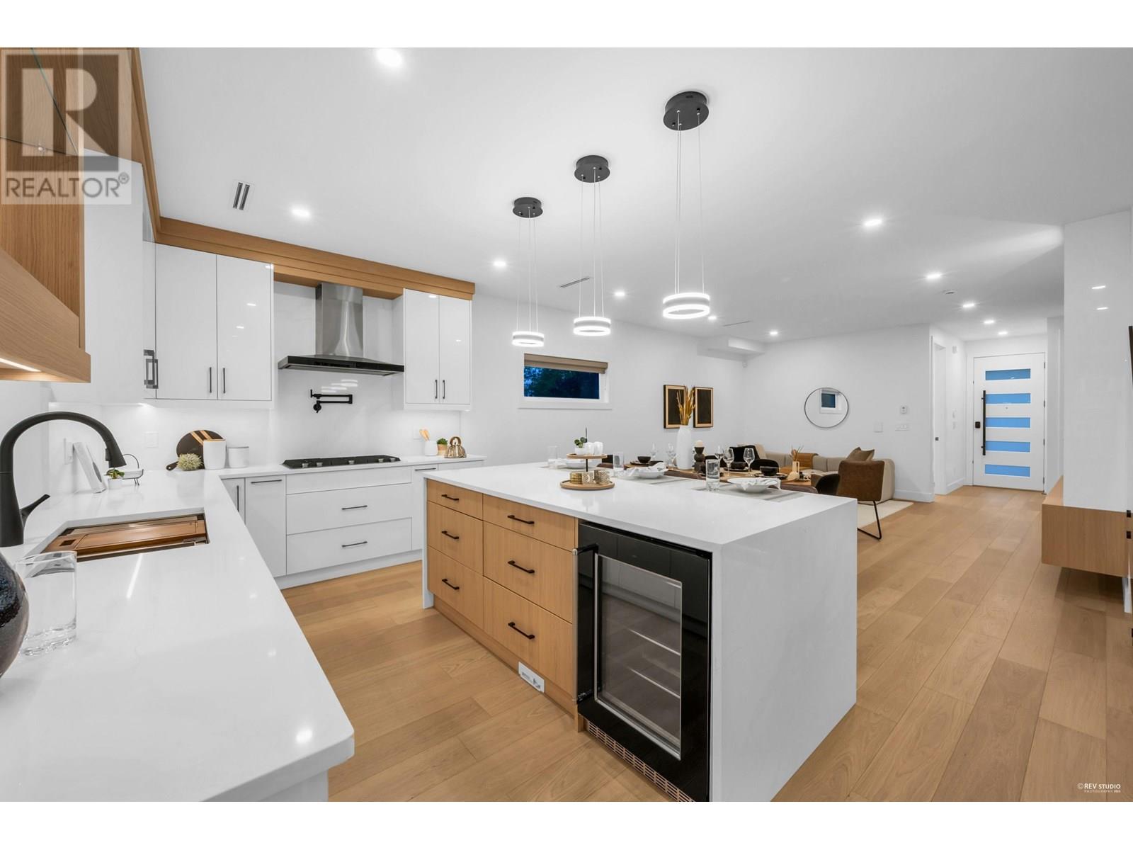 3861 Triumph Street, Burnaby, British Columbia  V5C 1Y6 - Photo 11 - R3014378